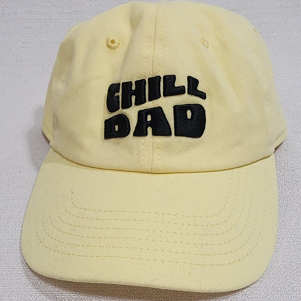 Chill dad yellow hats By Goodfellow & co